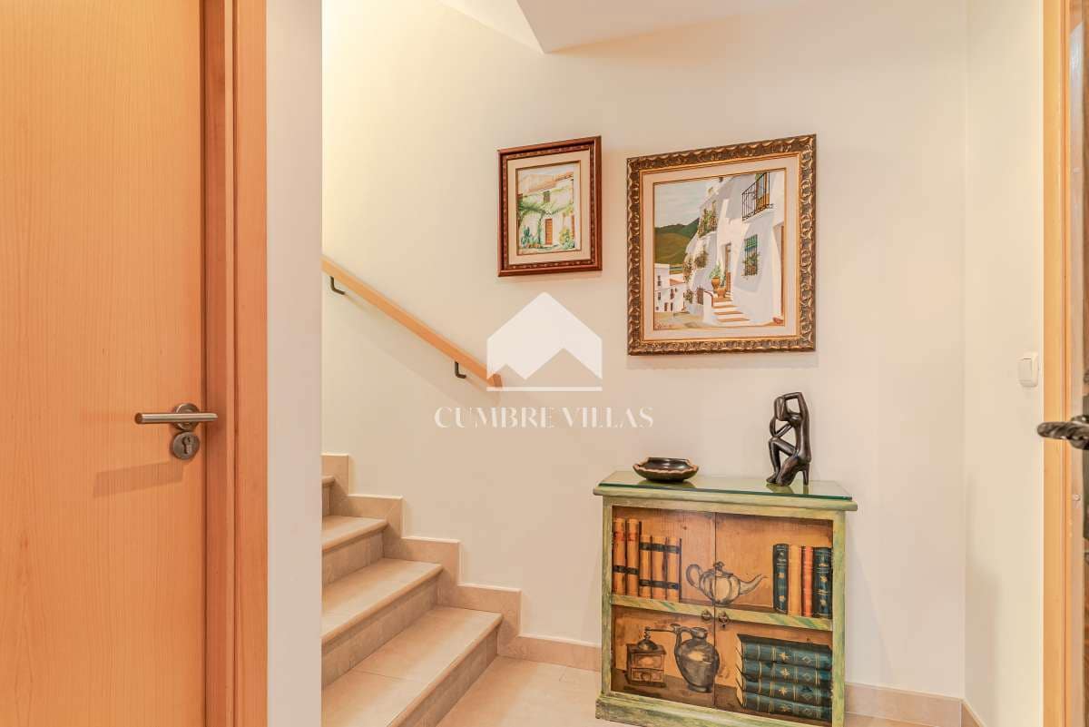 4 Zimmer Villa zu verkaufen in Almunecar mit Pool Garage - 845.000 € (Ref: 6585797)