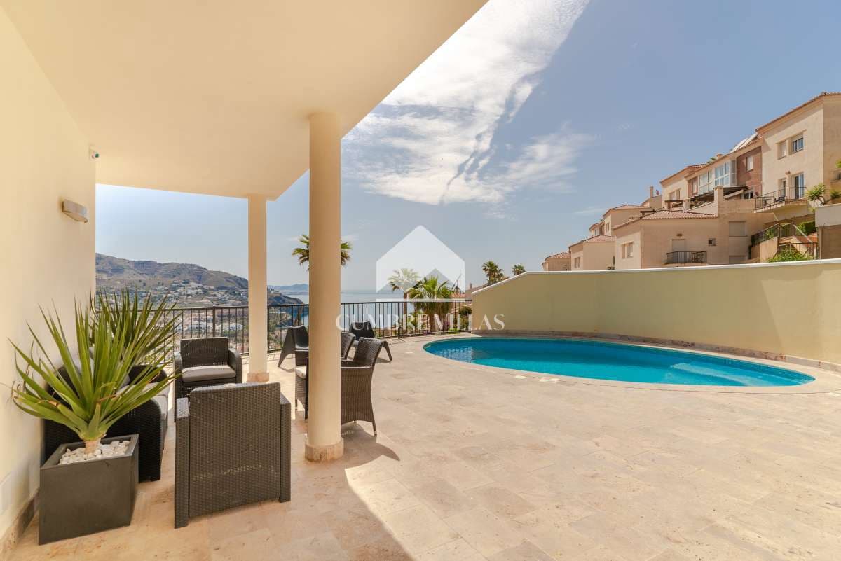 4 Zimmer Villa zu verkaufen in Almunecar mit Pool Garage - 845.000 € (Ref: 6585797)