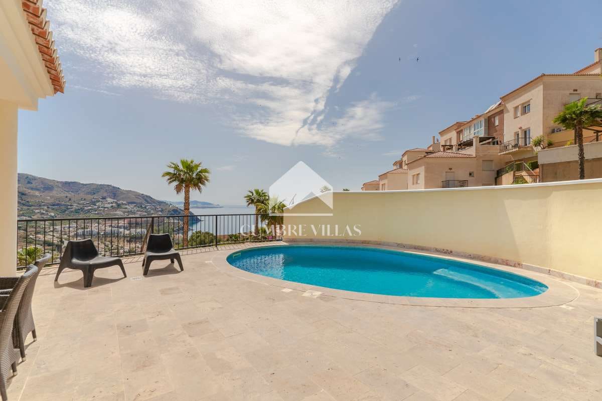 4 Zimmer Villa zu verkaufen in Almunecar mit Pool Garage - 845.000 € (Ref: 6585797)