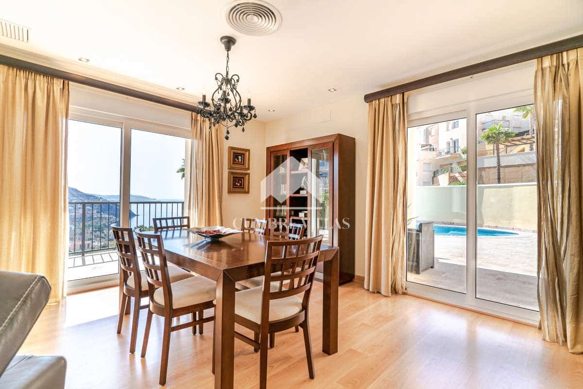 4 Zimmer Villa zu verkaufen in Almunecar mit Pool Garage - 845.000 € (Ref: 6585797)