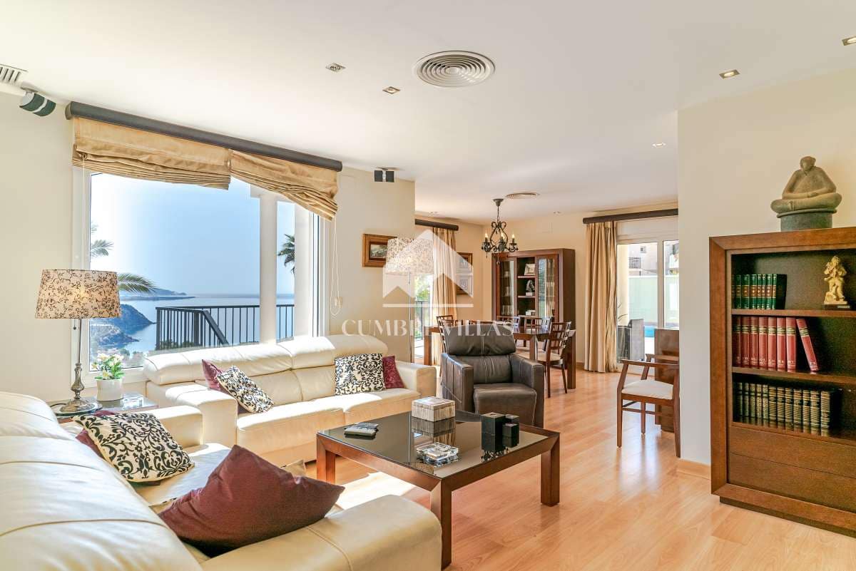 4 Zimmer Villa zu verkaufen in Almunecar mit Pool Garage - 845.000 € (Ref: 6585797)