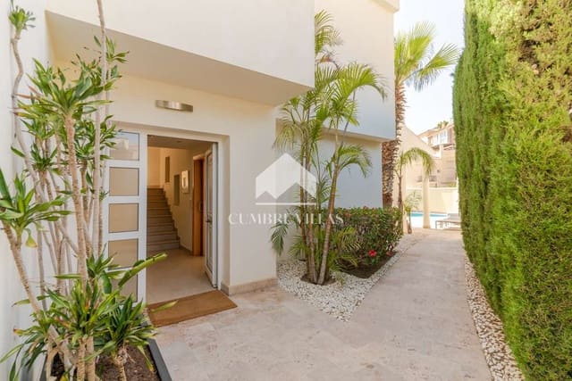 4 Zimmer Villa zu verkaufen in Almuñécar mit Pool Garage - 845.000 € (Ref: 6585797)