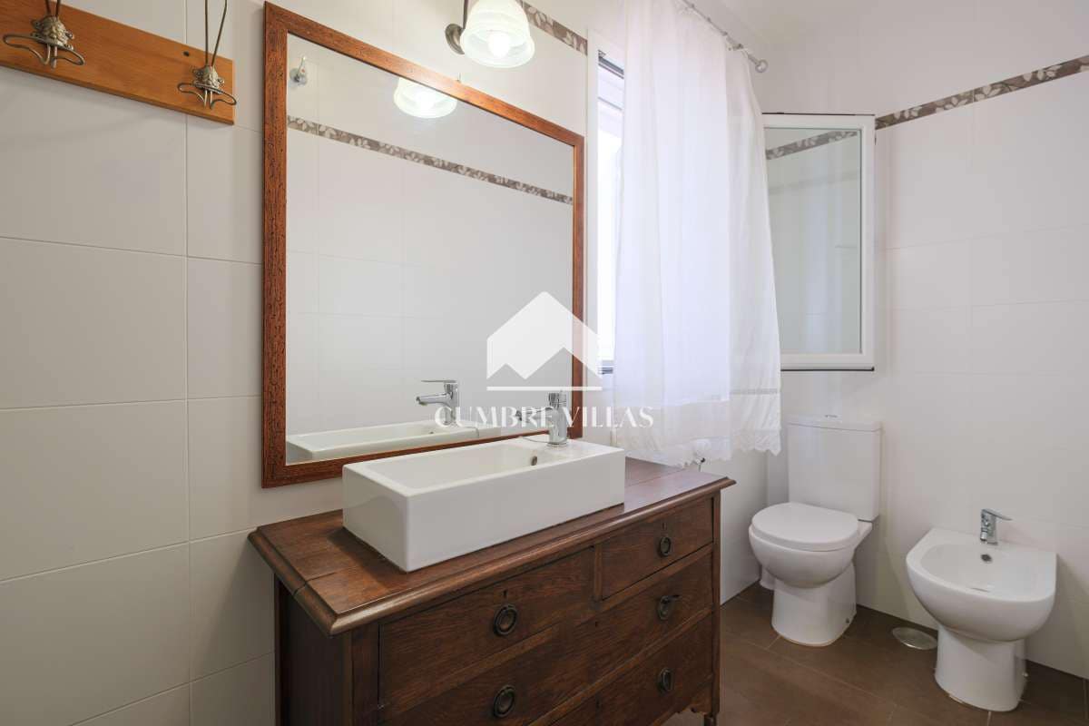 8 slaapkamer Villa te koop in Salobrena met zwembad - € 1.450.000 (Ref: 6585817)