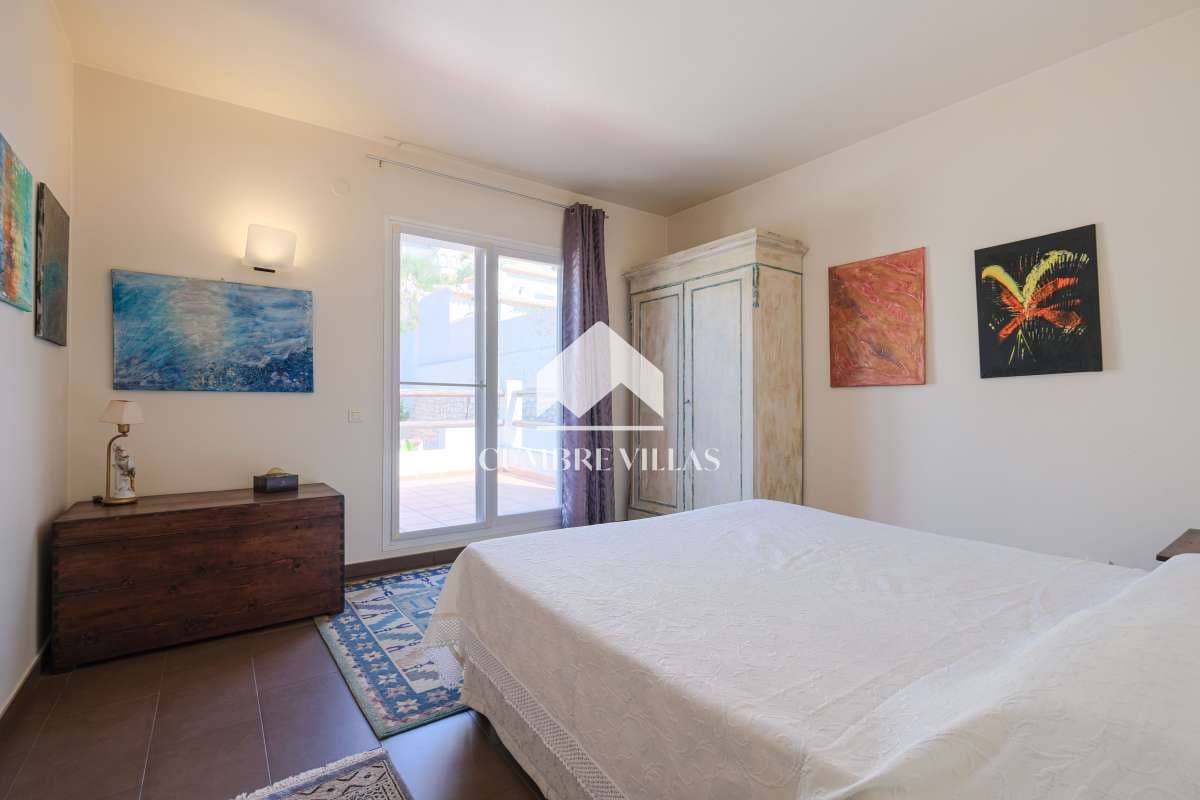 8 slaapkamer Villa te koop in Salobrena met zwembad - € 1.450.000 (Ref: 6585817)