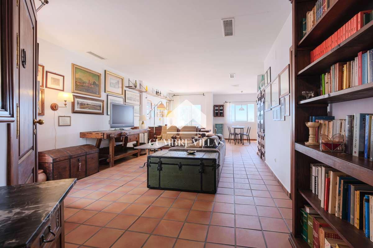 8 slaapkamer Villa te koop in Salobrena met zwembad - € 1.450.000 (Ref: 6585817)