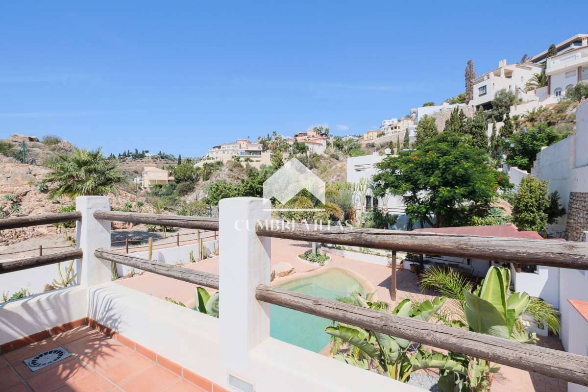 8 slaapkamer Villa te koop in Salobrena met zwembad - € 1.450.000 (Ref: 6585817)