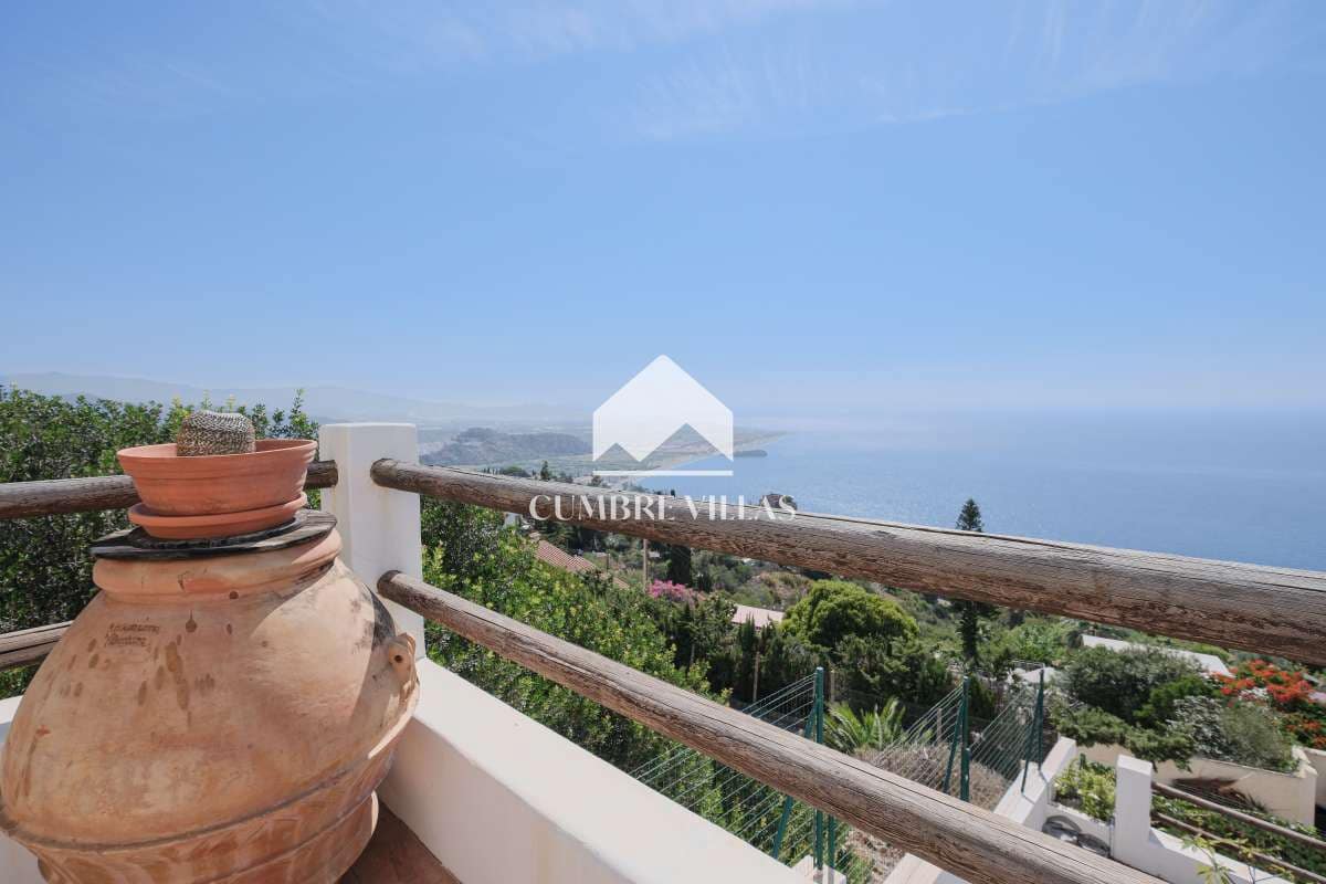 8 slaapkamer Villa te koop in Salobrena met zwembad - € 1.450.000 (Ref: 6585817)