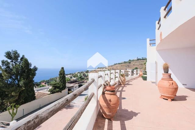 8 bedroom Villa for sale in Salobreña with pool - € 1,450,000 (Ref: 6585817)