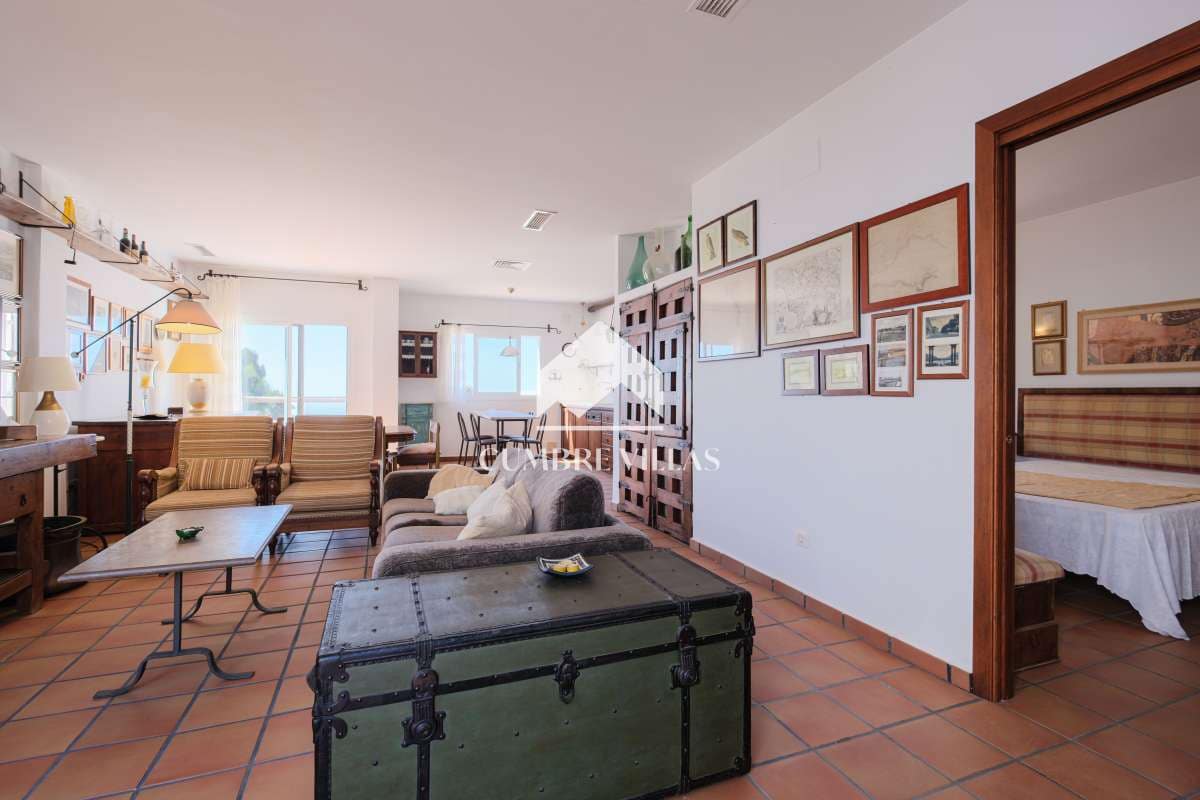 8 slaapkamer Villa te koop in Salobrena met zwembad - € 1.450.000 (Ref: 6585817)