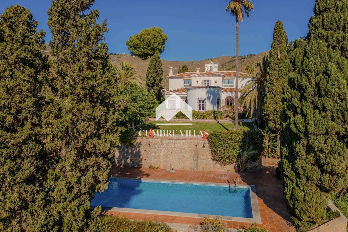 Chalet de 10 habitaciones en Salobreña en venta con piscina garaje - 4.200.000 € (Ref: 6585820)