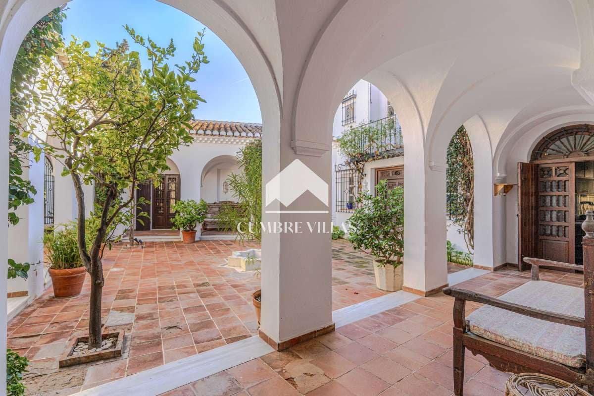 Chalet de 10 habitaciones en Salobreña en venta con piscina garaje - 4.200.000 € (Ref: 6585820)