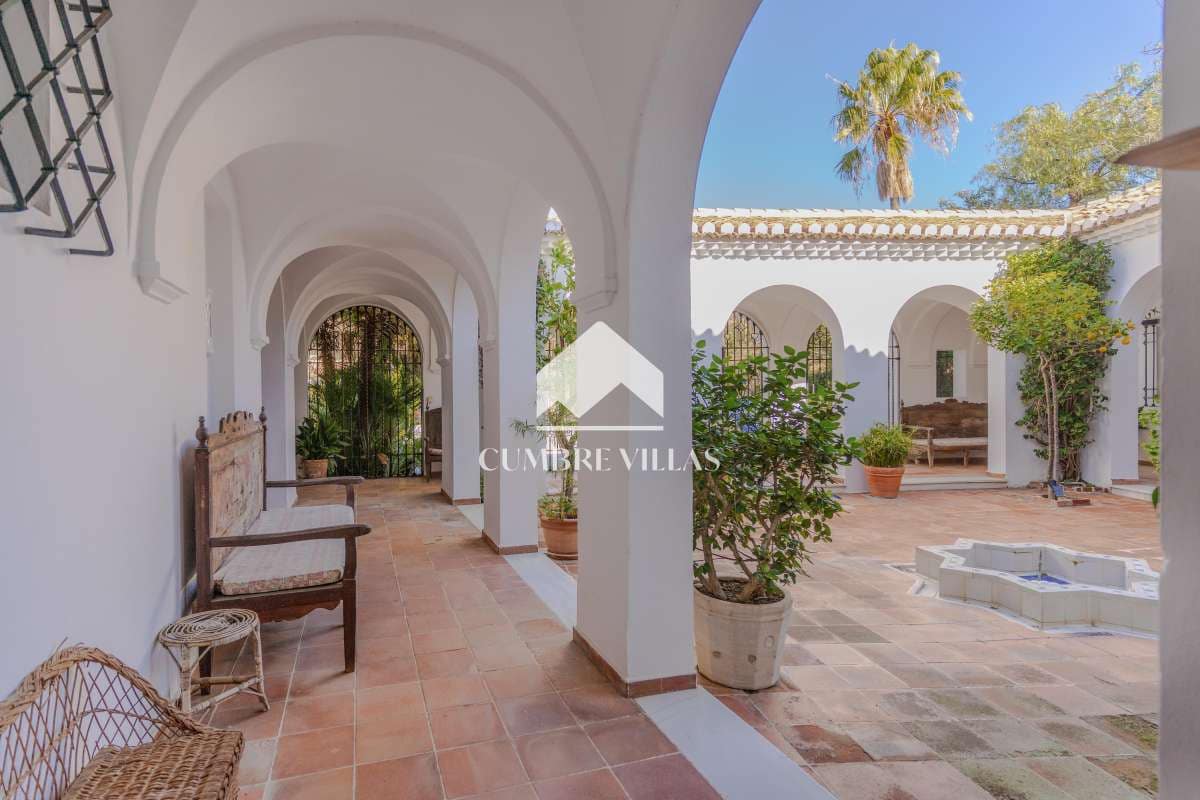 Chalet de 10 habitaciones en Salobreña en venta con piscina garaje - 4.200.000 € (Ref: 6585820)