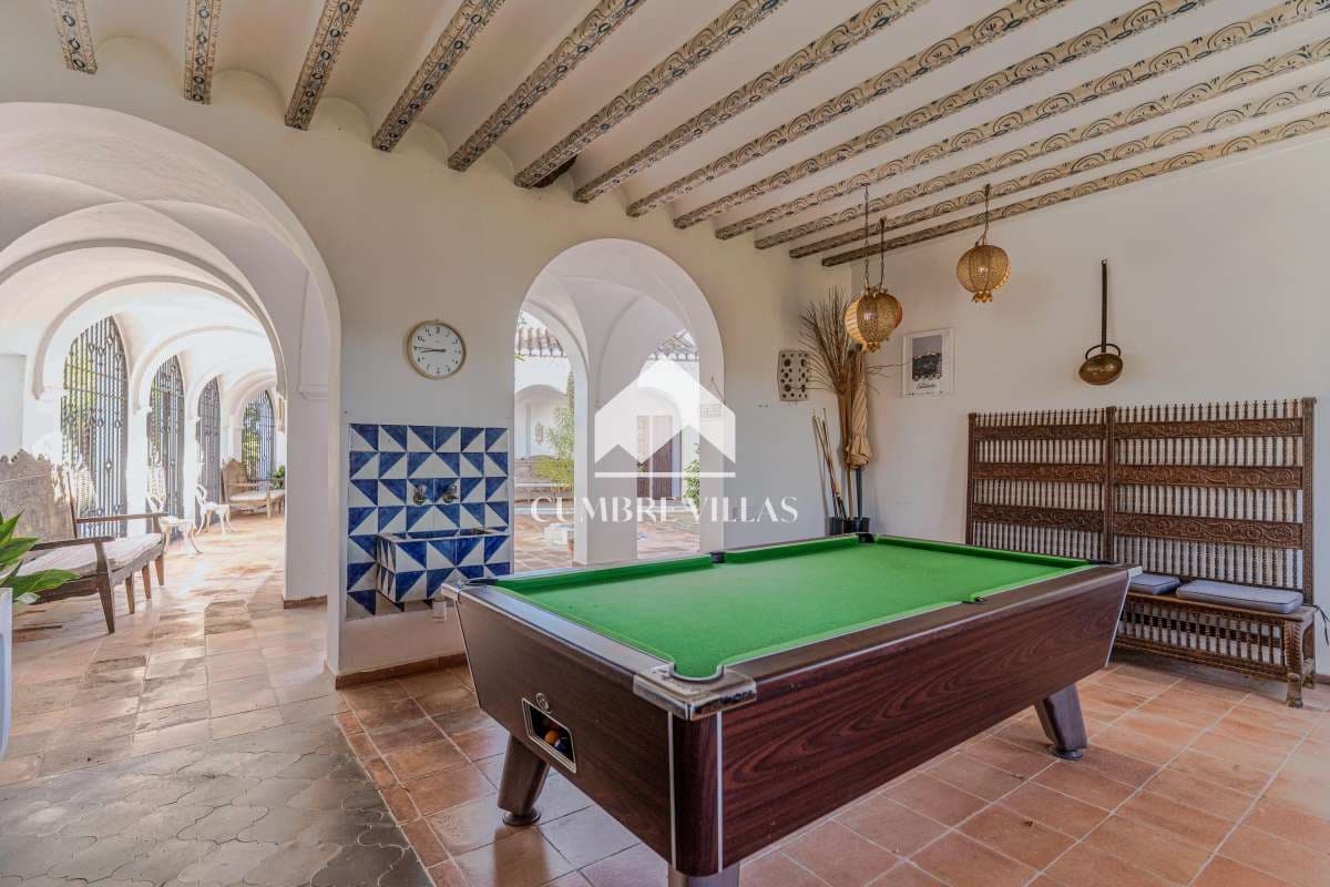 Chalet de 10 habitaciones en Salobreña en venta con piscina garaje - 4.200.000 € (Ref: 6585820)