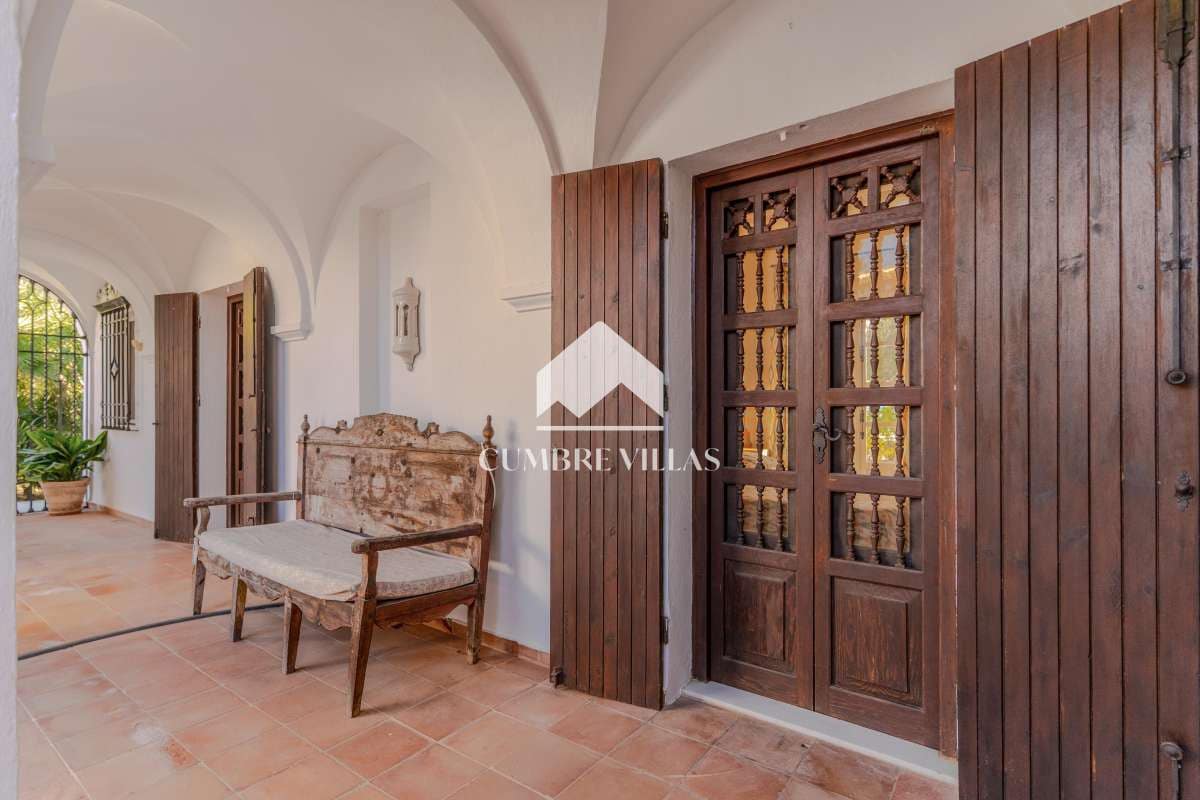 Chalet de 10 habitaciones en Salobreña en venta con piscina garaje - 4.200.000 € (Ref: 6585820)
