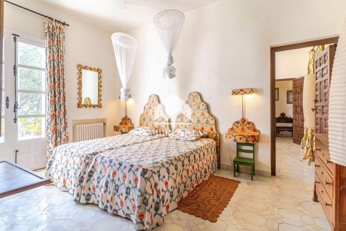 Chalet de 10 habitaciones en Salobreña en venta con piscina garaje - 4.200.000 € (Ref: 6585820)