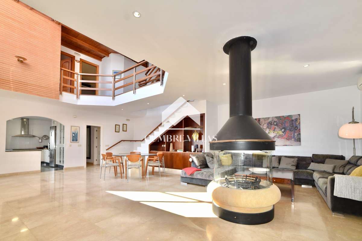 4 chambre Villa/Maison à vendre à Salobrena avec piscine garage - 795 000 € (Ref: 6585825)