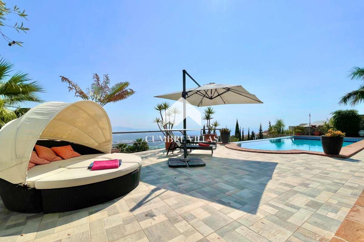 4 chambre Villa/Maison à vendre à Salobrena avec piscine garage - 795 000 € (Ref: 6585825)