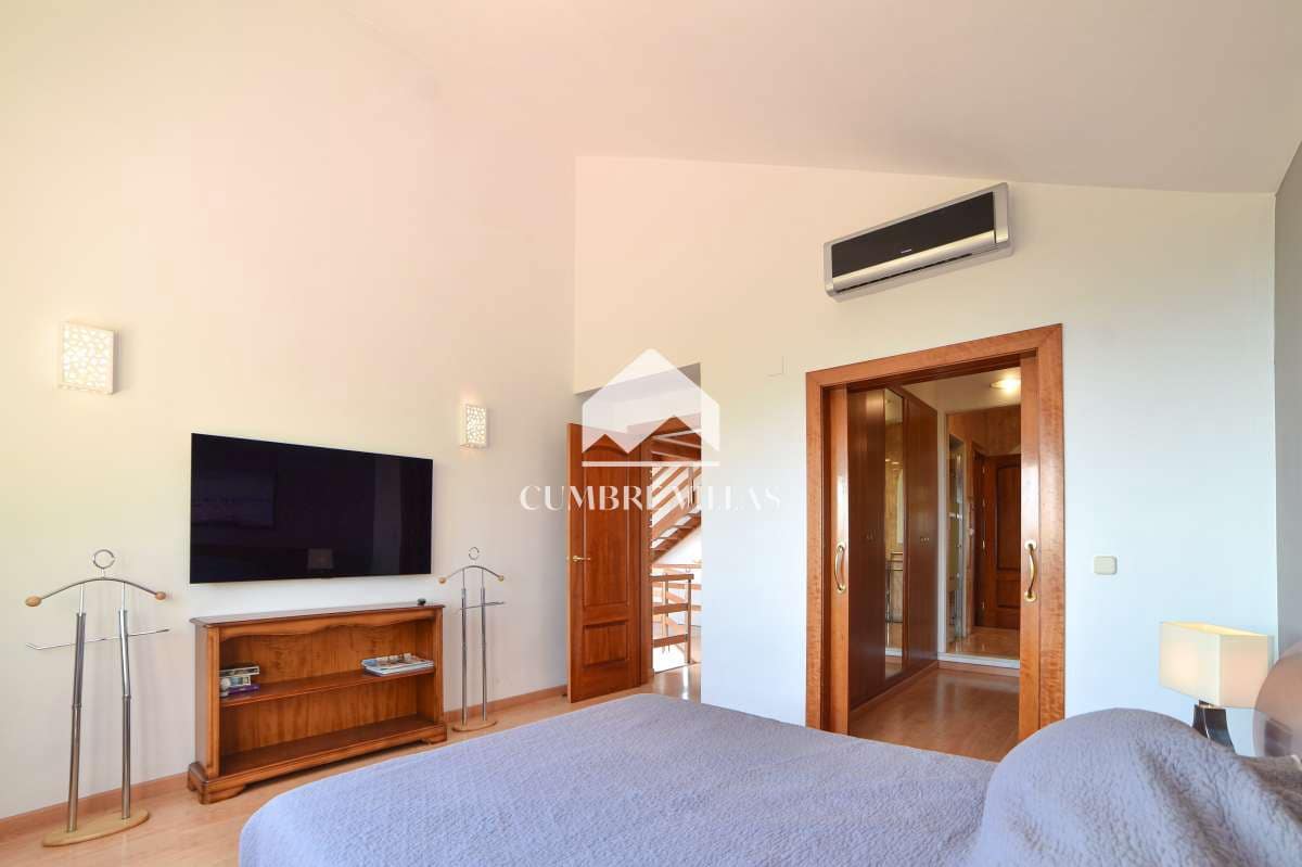 4 chambre Villa/Maison à vendre à Salobrena avec piscine garage - 795 000 € (Ref: 6585825)