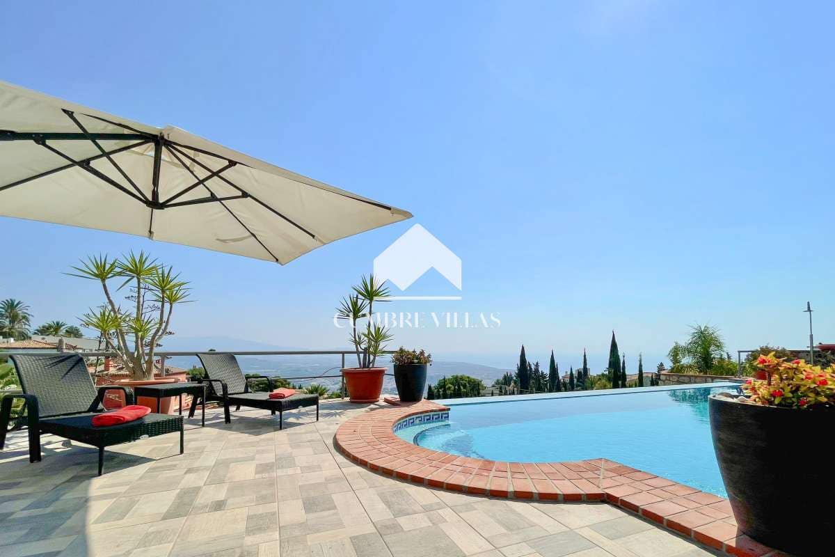 4 chambre Villa/Maison à vendre à Salobrena avec piscine garage - 795 000 € (Ref: 6585825)