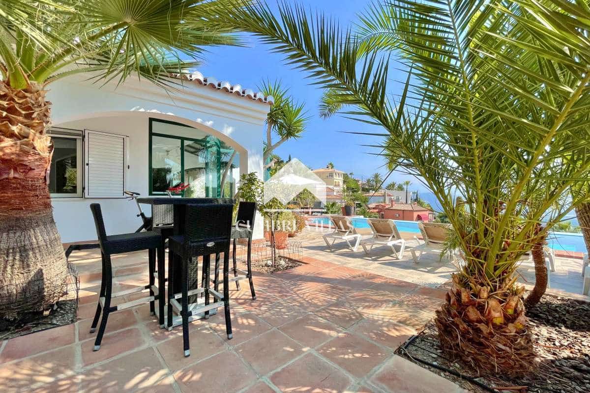 4 chambre Villa/Maison à vendre à Salobrena avec piscine garage - 795 000 € (Ref: 6585825)