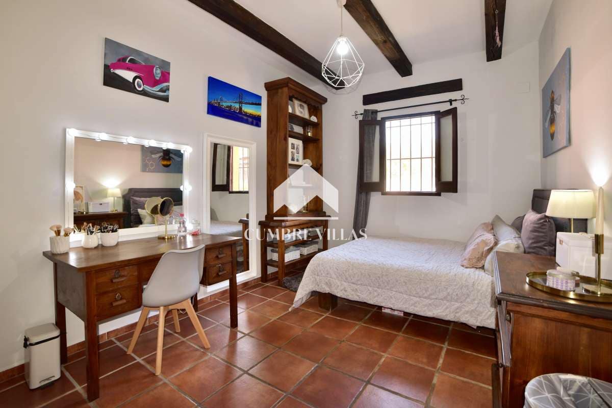 6 soveværelse Finca/Landehus til salg i Torrenueva med swimmingpool garage - € 784.900 (Ref: 6593333)