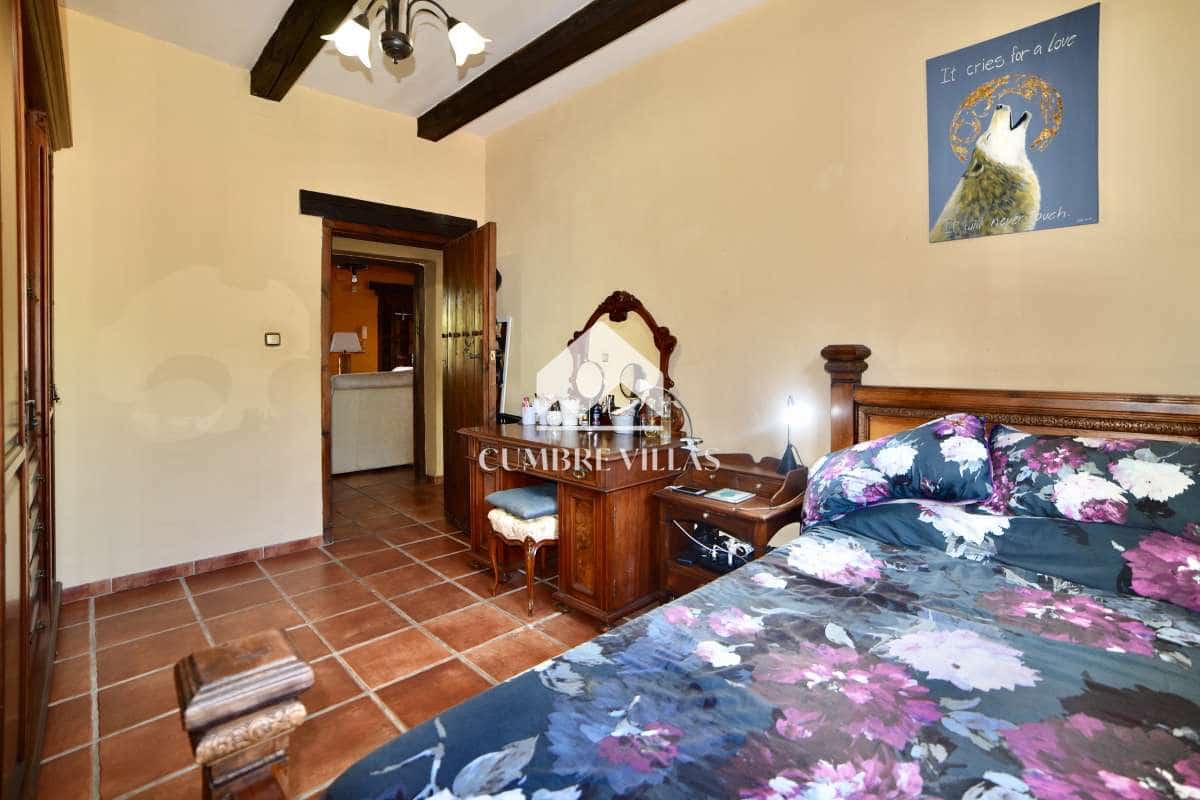 6 soveværelse Finca/Landehus til salg i Torrenueva med swimmingpool garage - € 784.900 (Ref: 6593333)