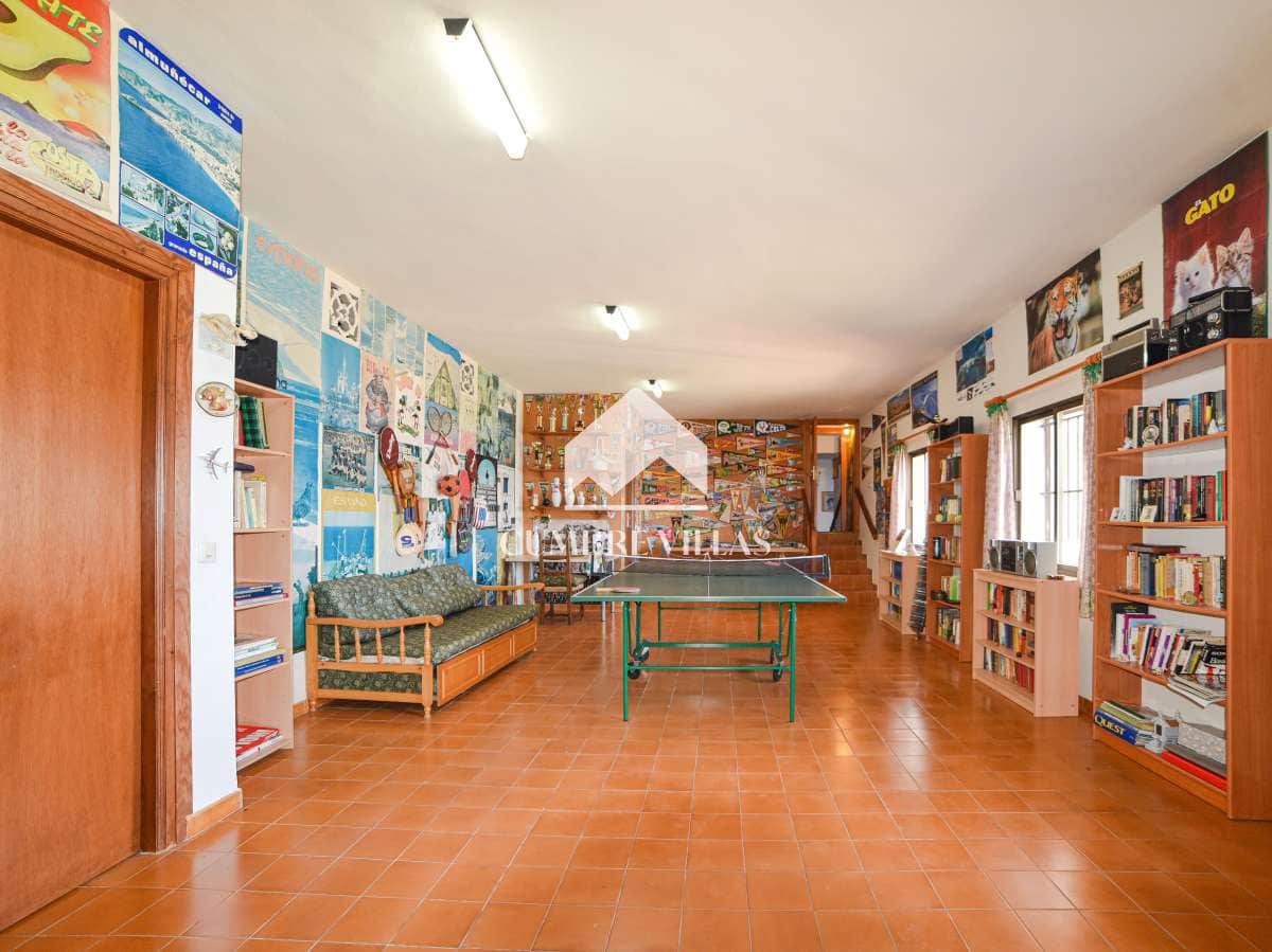 6 slaapkamer Villa te koop in Almunecar met garage - € 650.000 (Ref: 6732175)