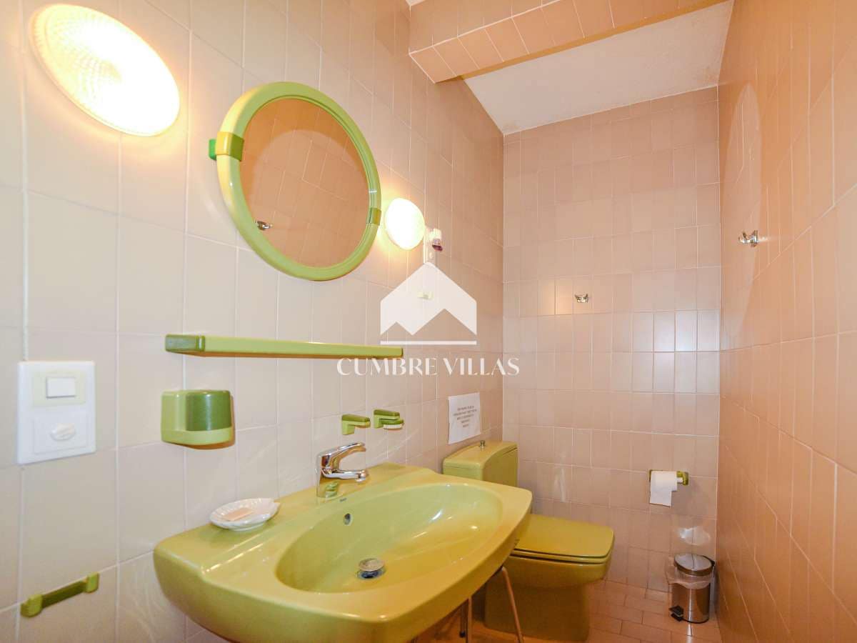 6 slaapkamer Villa te koop in Almunecar met garage - € 650.000 (Ref: 6732175)