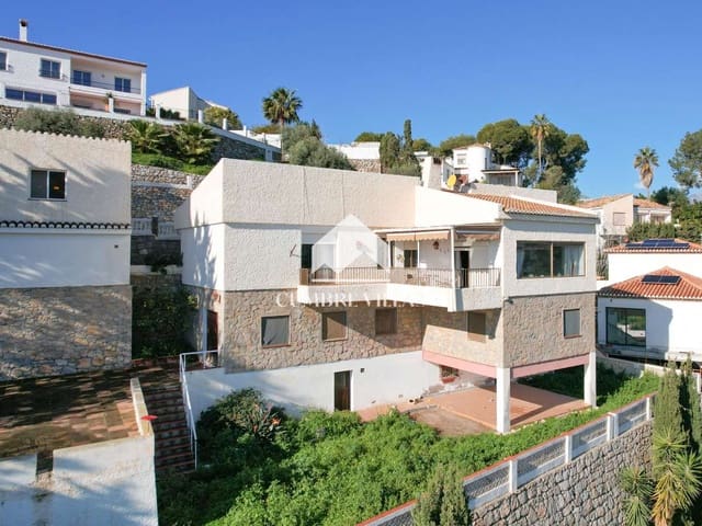 6 soveværelse Villa til salg i Almuñécar med garage - € 650.000 (Ref: 6732175)