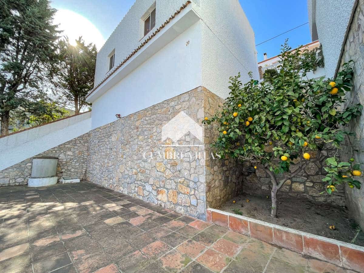 6 slaapkamer Villa te koop in Almunecar met garage - € 650.000 (Ref: 6732175)