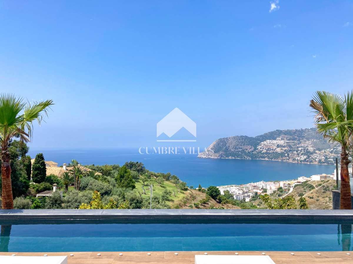 Chalet de 4 habitaciones en La Herradura en venta con piscina garaje - 2.100.000 € (Ref: 6968971)