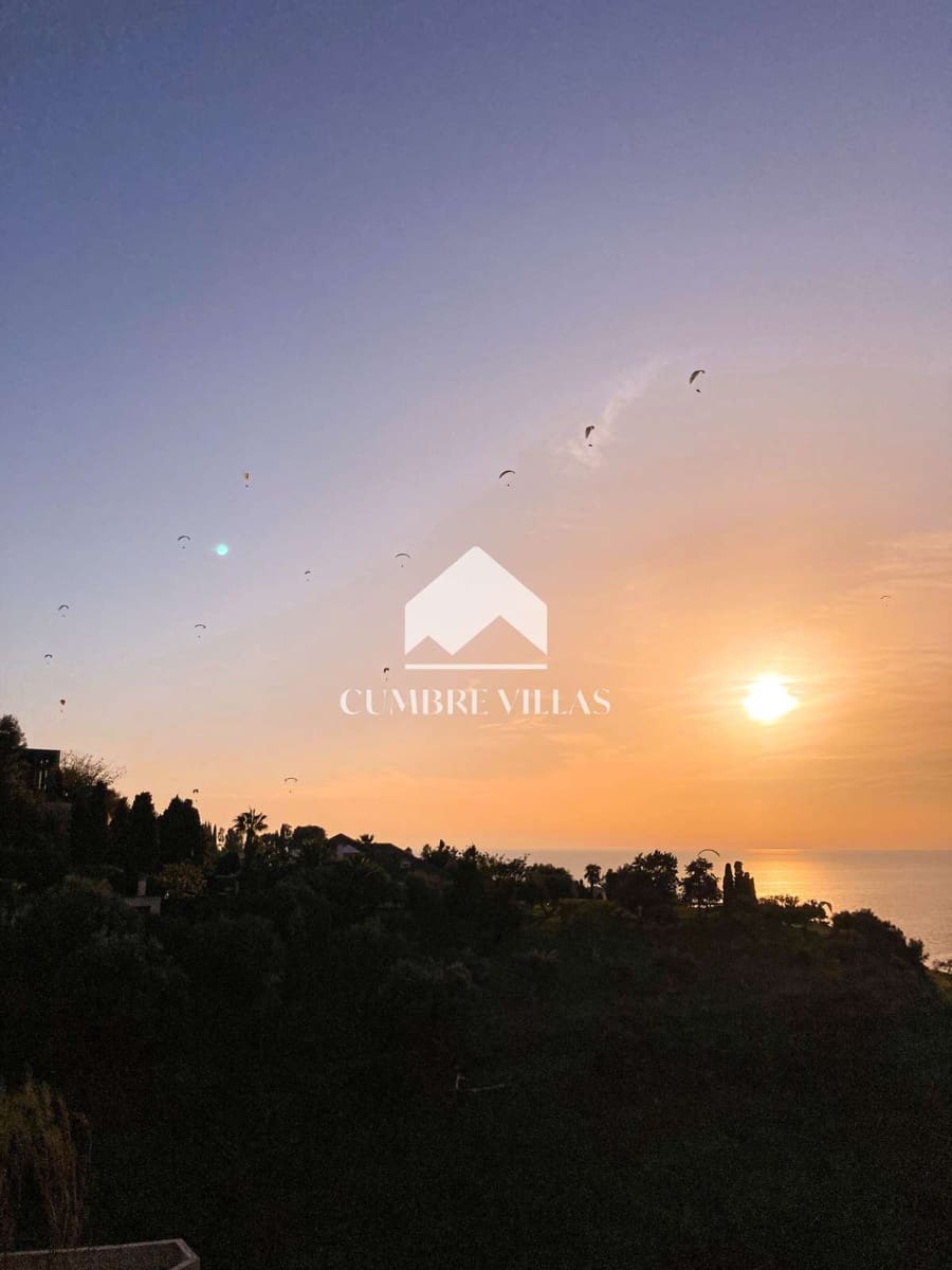 Chalet de 4 habitaciones en La Herradura en venta con piscina garaje - 2.100.000 € (Ref: 6968971)