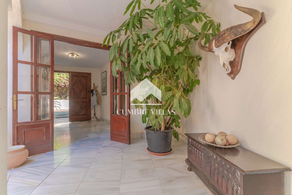 11 slaapkamer Villa te koop in Salobrena met zwembad - € 2.495.000 (Ref: 7149341)