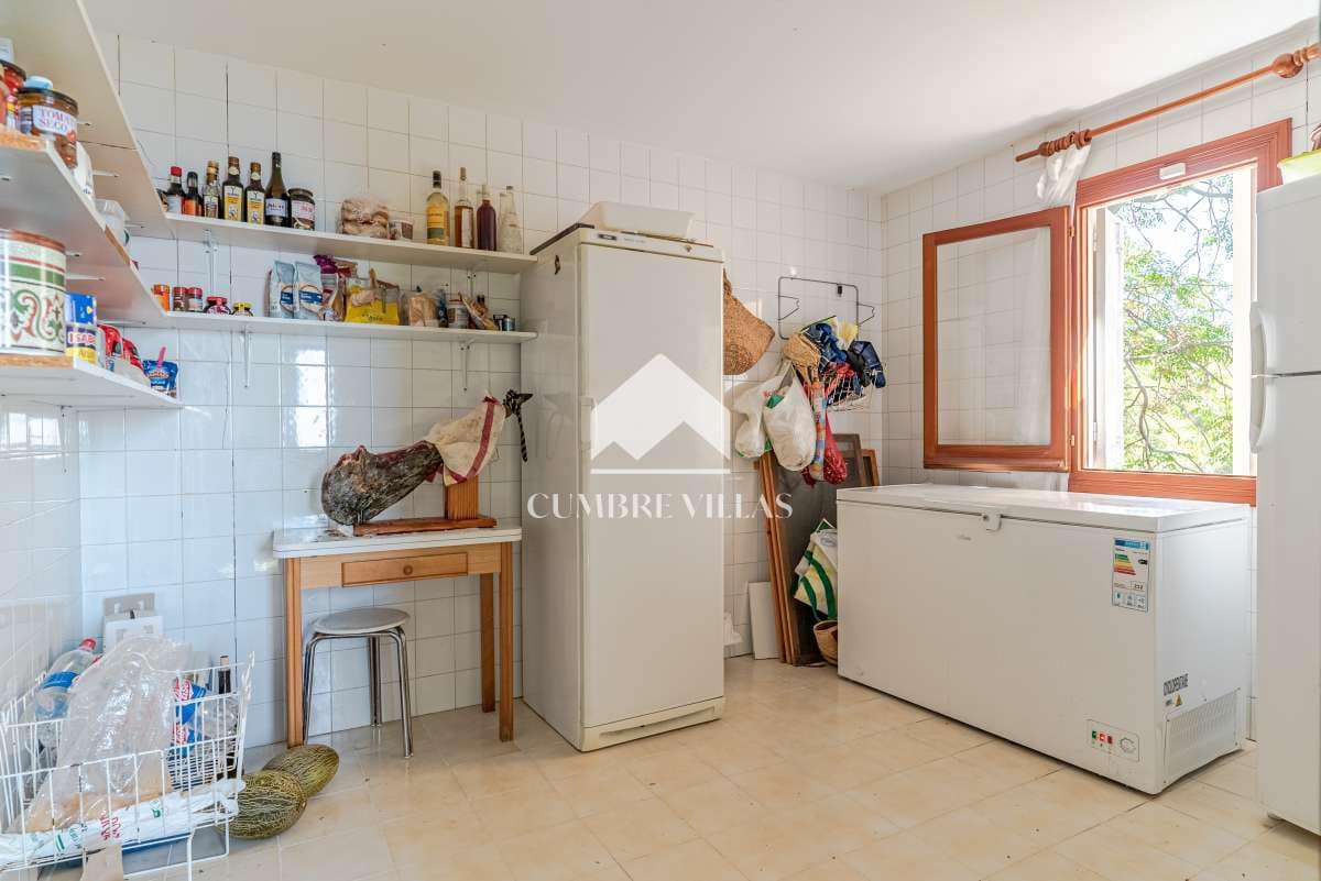 11 slaapkamer Villa te koop in Salobrena met zwembad - € 2.495.000 (Ref: 7149341)