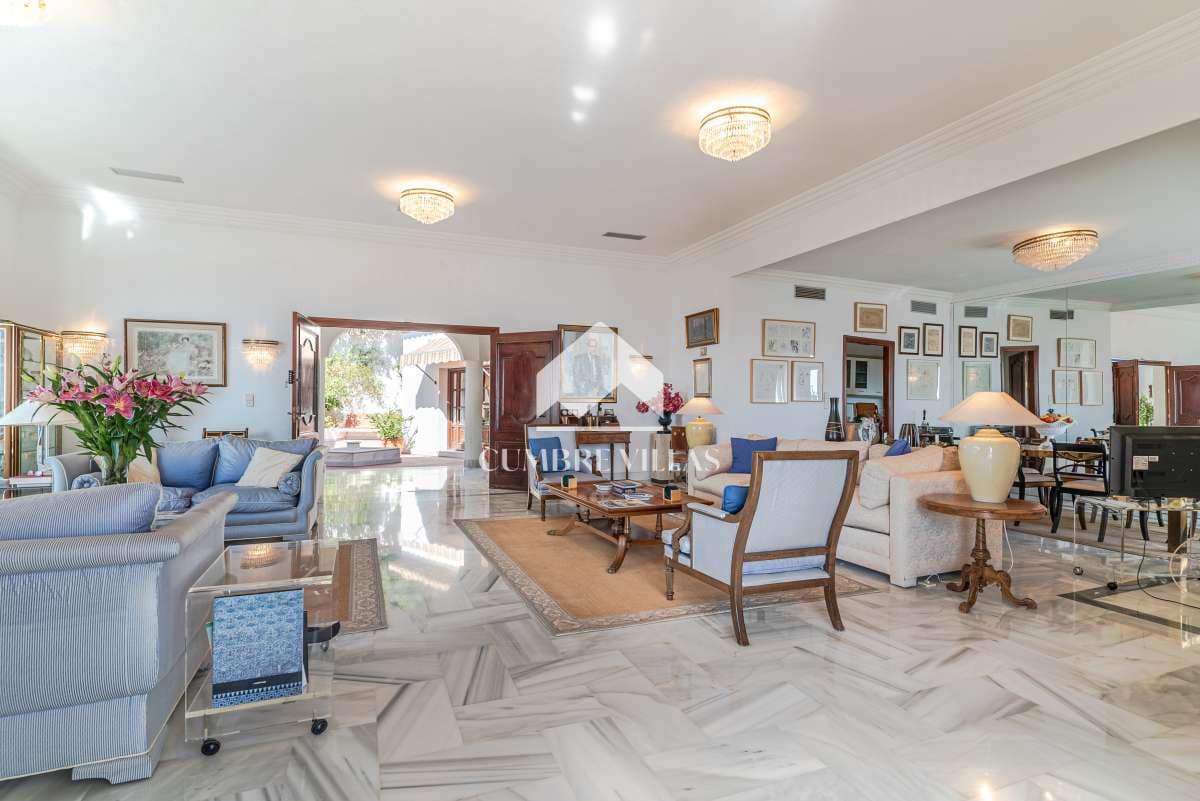 11 slaapkamer Villa te koop in Salobrena met zwembad - € 2.495.000 (Ref: 7149341)