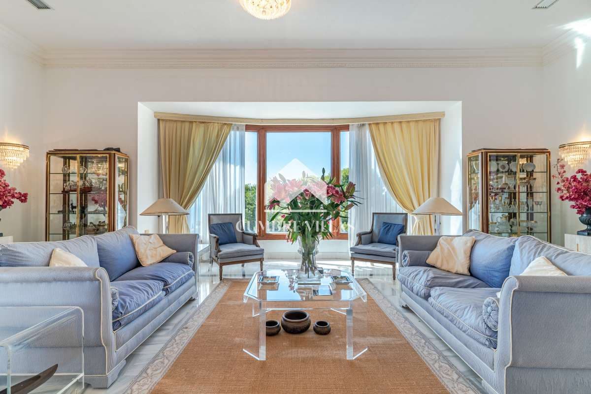 11 slaapkamer Villa te koop in Salobrena met zwembad - € 2.495.000 (Ref: 7149341)