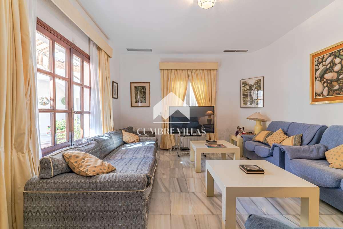 11 slaapkamer Villa te koop in Salobrena met zwembad - € 2.495.000 (Ref: 7149341)