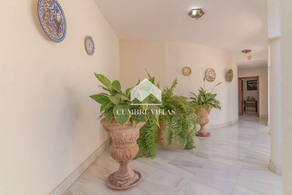 11 slaapkamer Villa te koop in Salobrena met zwembad - € 2.495.000 (Ref: 7149341)