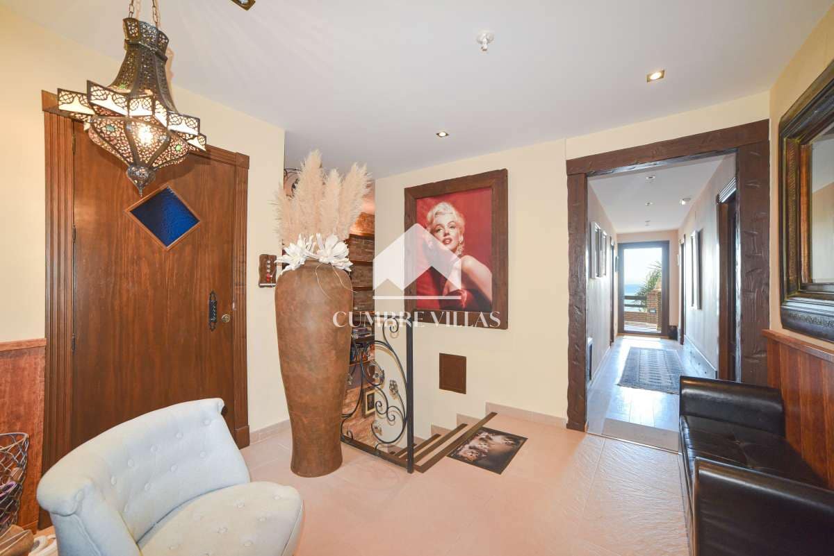 6 soveværelse Villa til salg i Salobrena med swimmingpool garage - € 1.189.000 (Ref: 7284803)