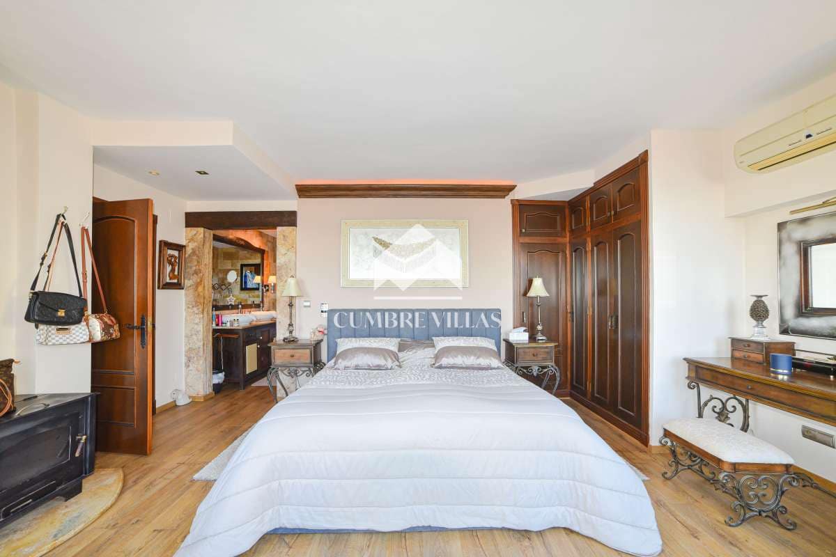 6 soveværelse Villa til salg i Salobrena med swimmingpool garage - € 1.189.000 (Ref: 7284803)