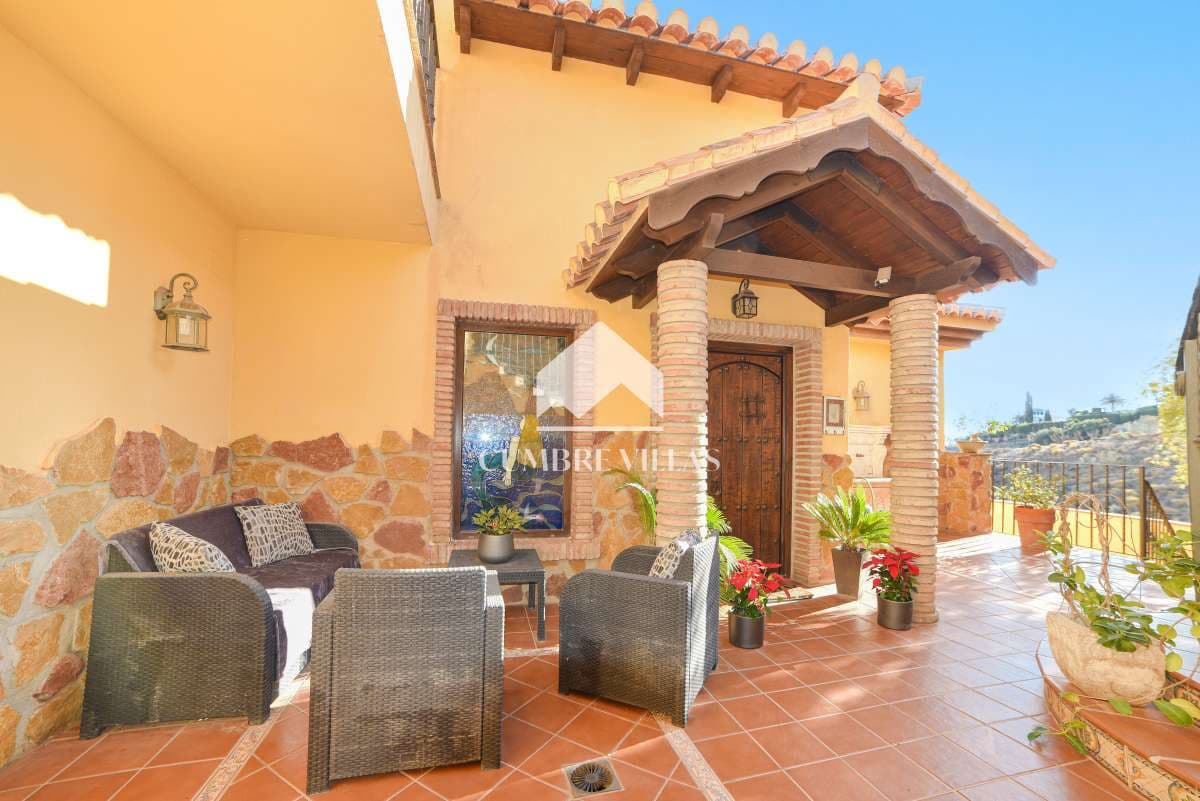 6 soveværelse Villa til salg i Salobrena med swimmingpool garage - € 1.189.000 (Ref: 7284803)