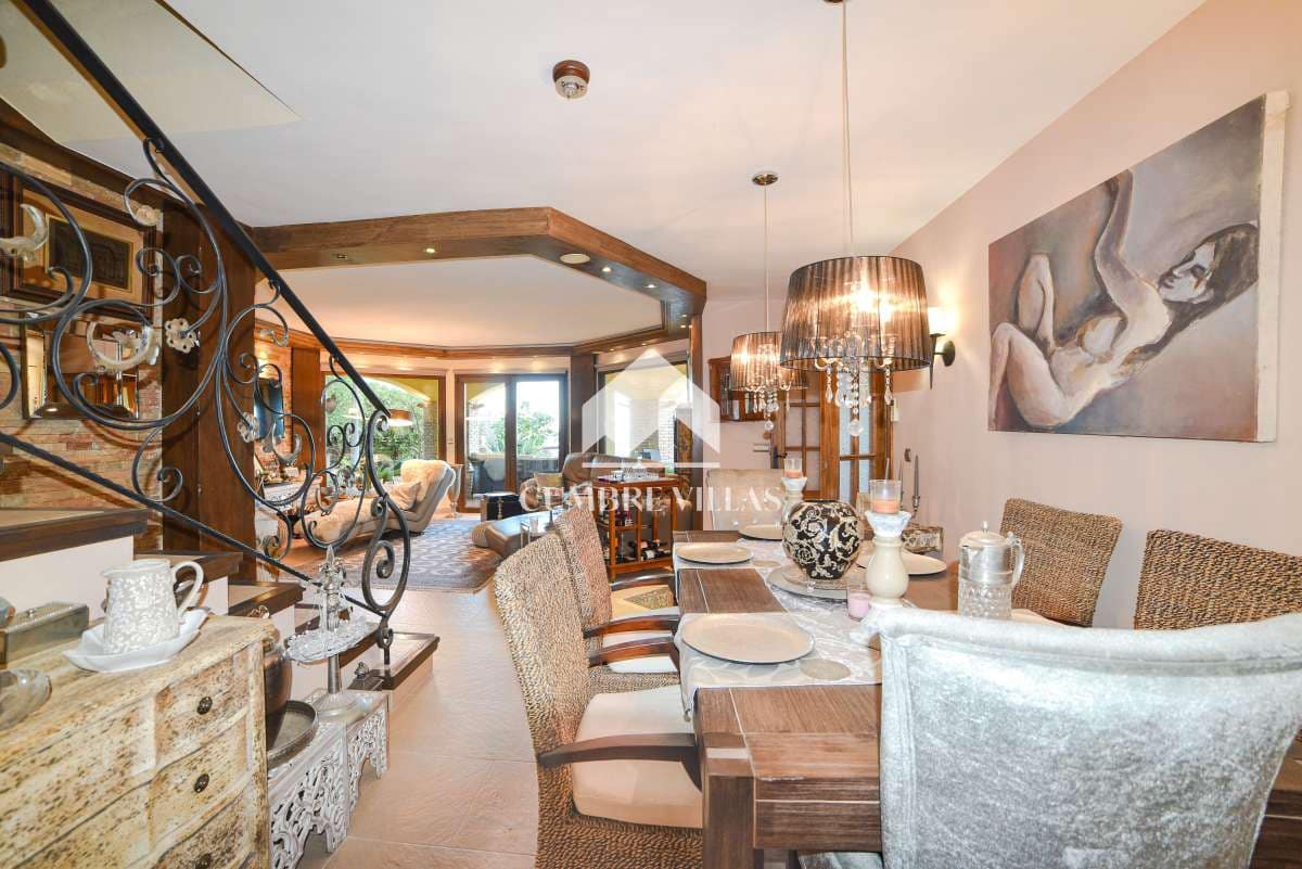 6 soveværelse Villa til salg i Salobrena med swimmingpool garage - € 1.189.000 (Ref: 7284803)