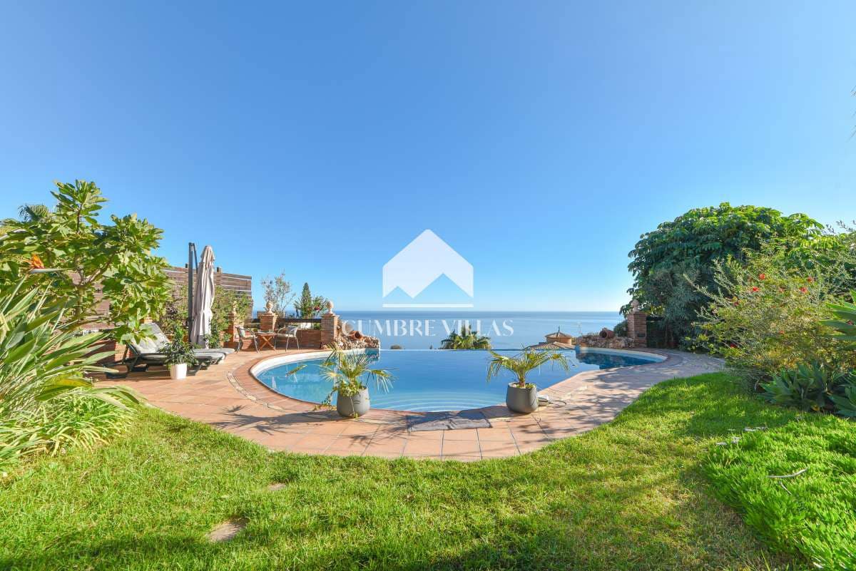 6 soveværelse Villa til salg i Salobrena med swimmingpool garage - € 1.189.000 (Ref: 7284803)