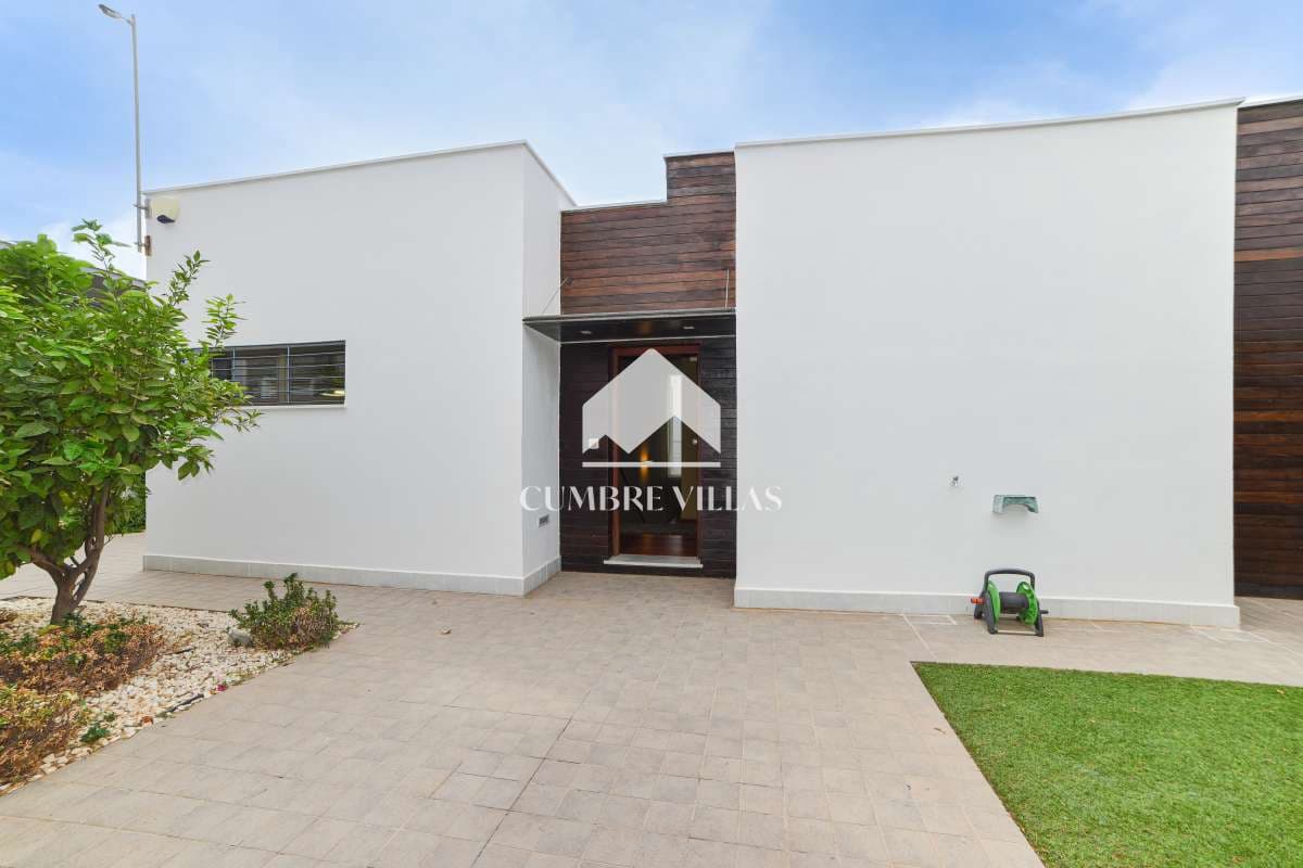 4 slaapkamer Villa te koop in Almunecar met zwembad - € 1.100.000 (Ref: 7290013)