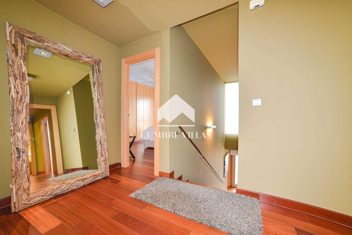 4 slaapkamer Villa te koop in Almunecar met zwembad - € 1.100.000 (Ref: 7290013)