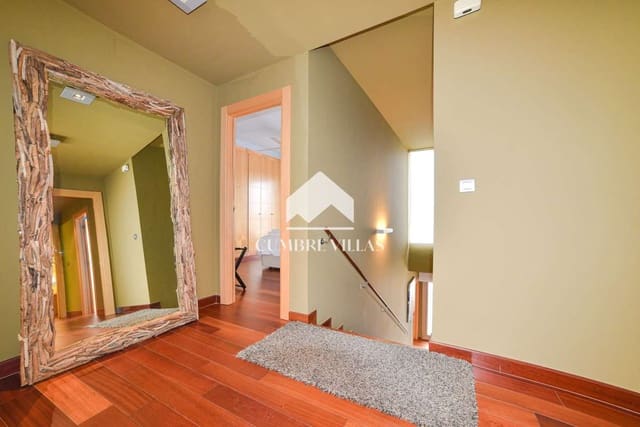 4 Zimmer Villa zu verkaufen in Almuñécar mit Pool Garage - 875.000 € (Ref: 7290013)