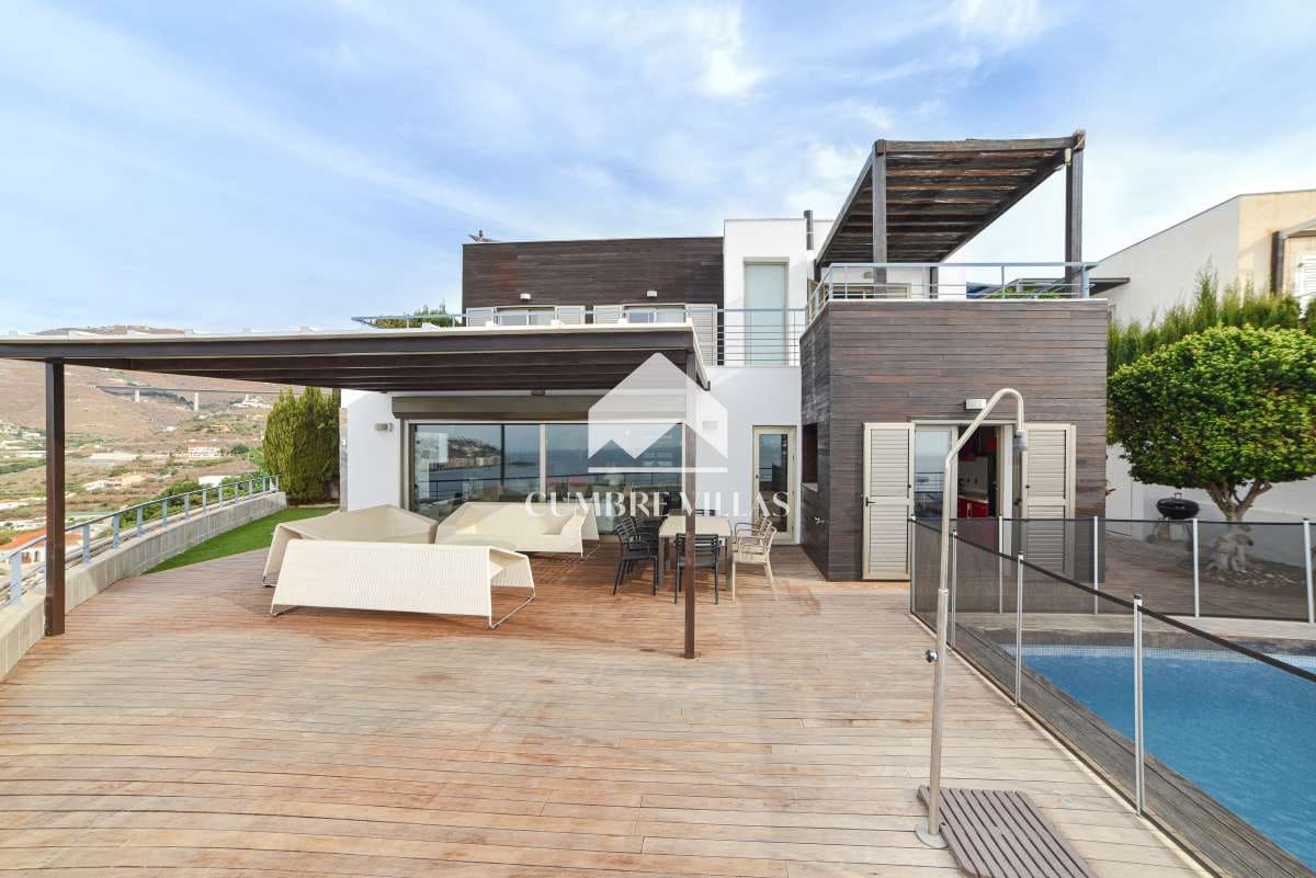 4 slaapkamer Villa te koop in Almunecar met zwembad - € 1.100.000 (Ref: 7290013)