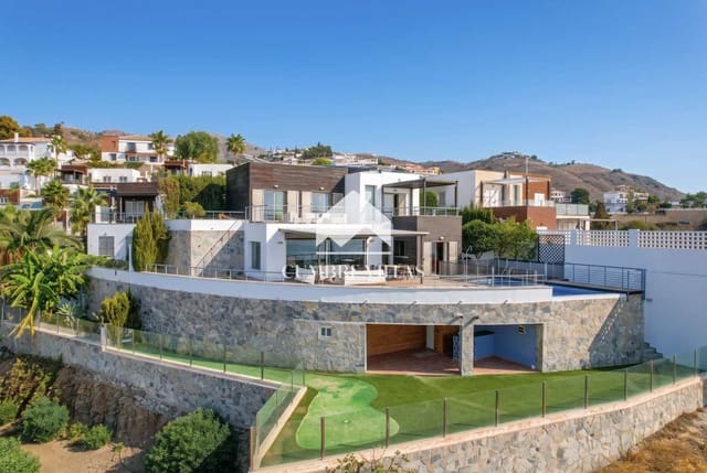 4 Zimmer Villa zu verkaufen in Almuñécar mit Pool Garage - 875.000 € (Ref: 7290013)