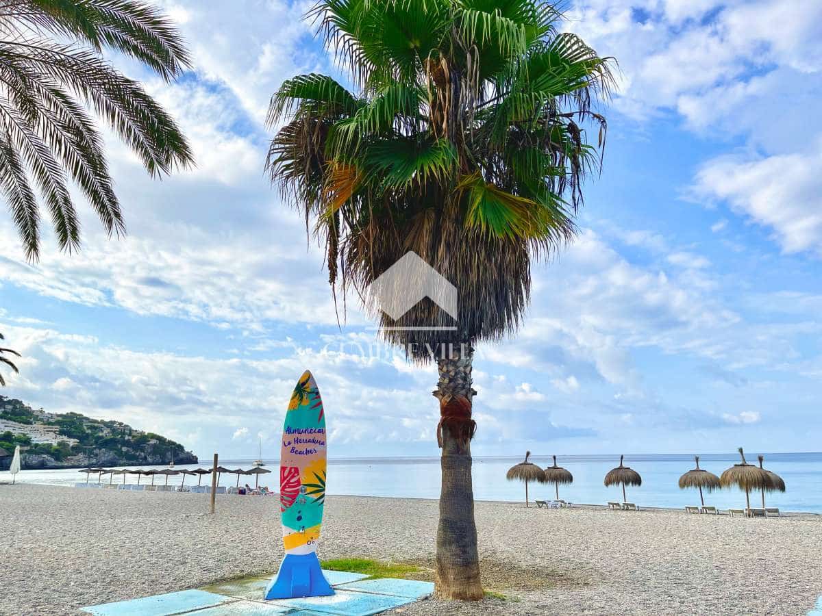 4 makuuhuone Huvila myytävänä paikassa La Herradura mukana uima-altaan 
autotalli - 1 595 000 € (Ref: 7448250)