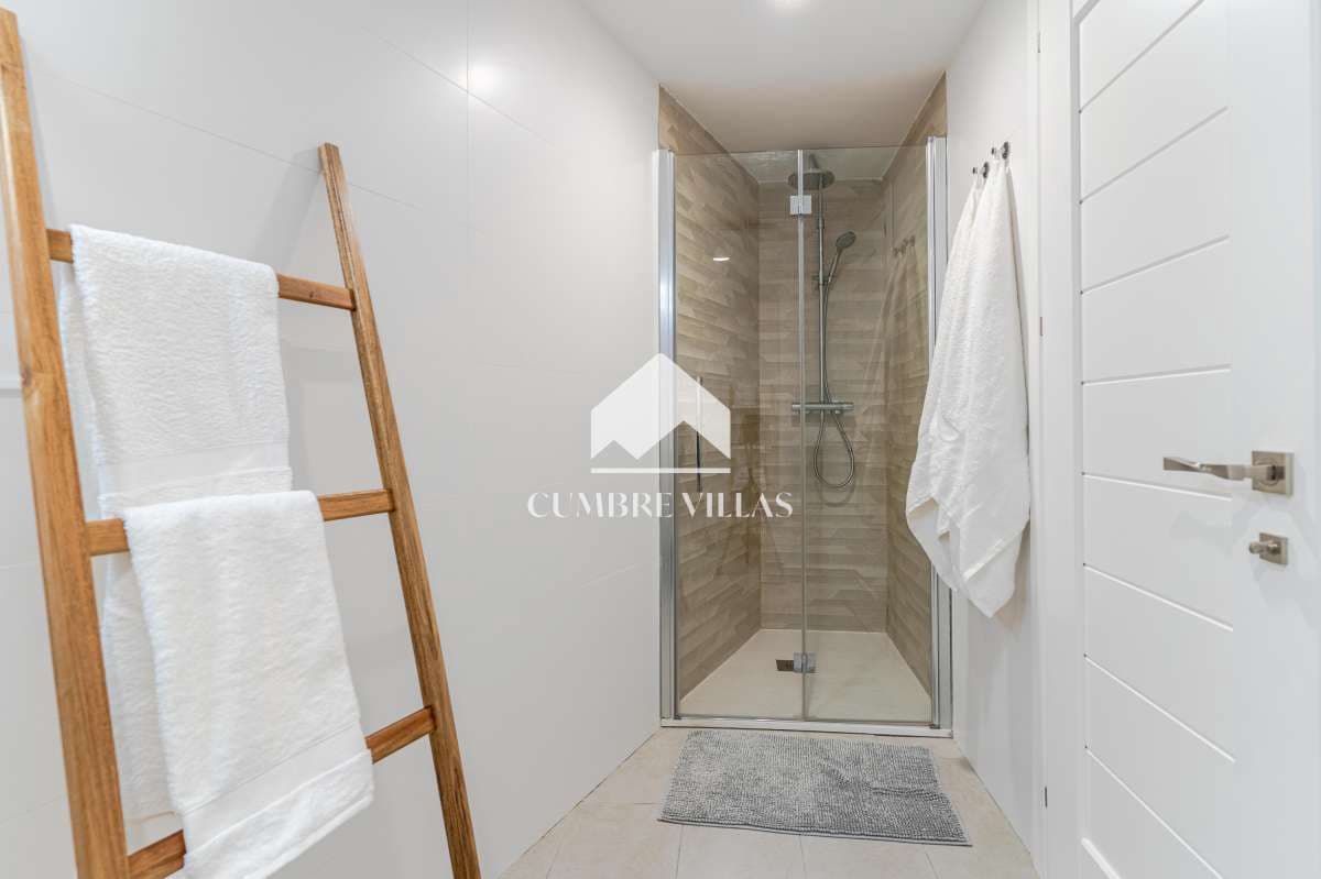 3 slaapkamer Villa te koop in Almunecar met zwembad garage - € 675.000 (Ref: 7450410)